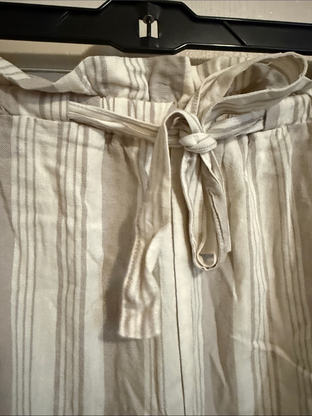Torrid 2x 18/20 Striped Linen-Blend Paperbag Women’s Shorts - Cream & Taupe NWT - Picture 6 of 10